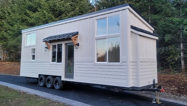 Custom home on wheels fits all the necessities into 325 sq ft of living space
