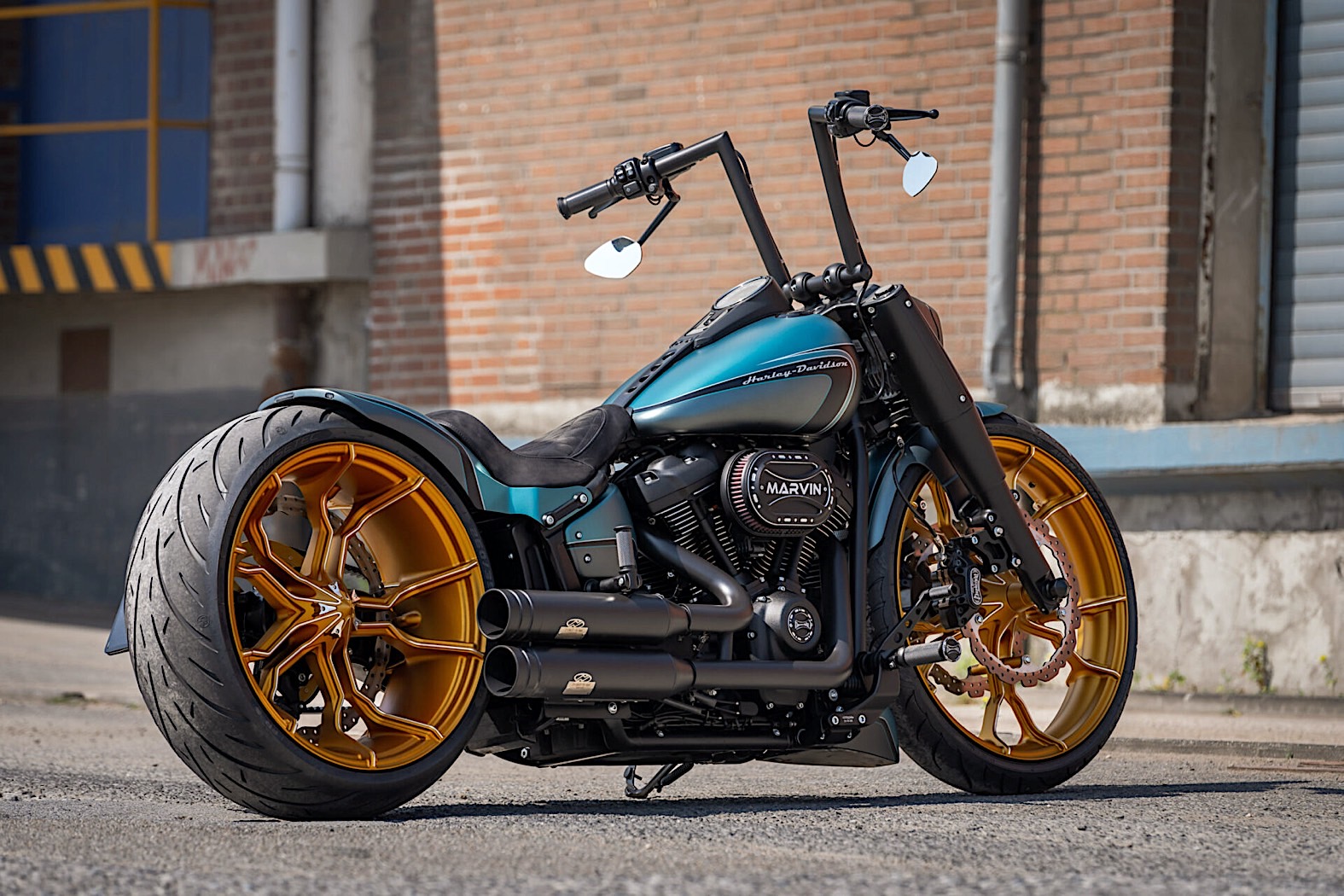 Custom Bikes Recap: Harley-Davidson Breakout on $27k Wheels, Plus Four More  Insane Rides - autoevolution