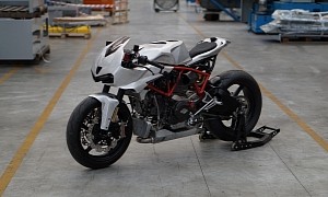 Custom Ducati Supersport 1000DS Is Quite Simply Mind-Blowing, Wears Handmade Alloy Outfit