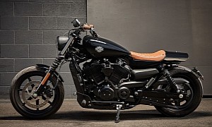 Custom Harley-Davidson Street 500 Is All Blacked-Out Except for the Seat and Grips