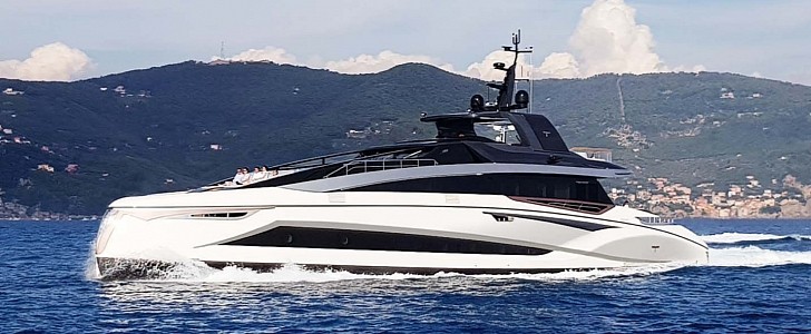 La Vie (formerly Chao Yono) is a custom Tecnomar EVO 120 superyacht, the first of its kind delivered in 2018