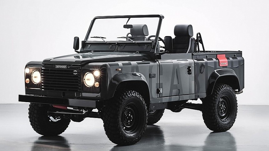 Vagabund Moto's bespoke Land Rover Defender