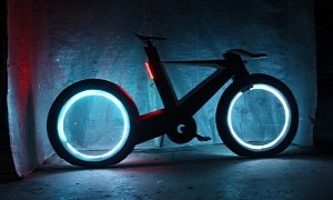 Cyclotron Spokeless Smart Bike Getting Funded for Production