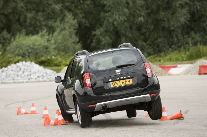 Dacia Duster Might Have Handling Issues Autoevolution