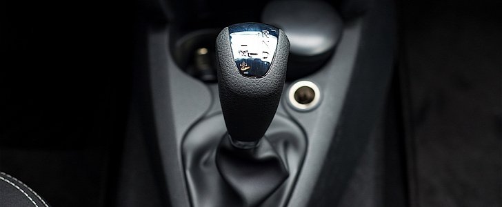 Dacia Easy-R gear selector