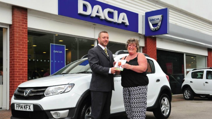 Dacia UK Celebrates 25,000th Vehicle Delivered