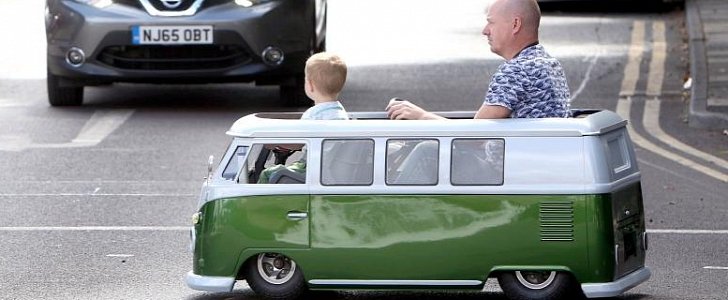 Mini Volkswagen Campervan built from scratch