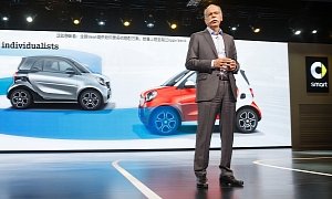 Daimler CEO Zetsche Ponders Apple and Google Collaboration, Hints It's Still Complicated