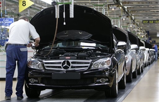 Daimler returns to full production