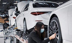 Daimler Suspends the Production at Two German Factories Due to the Lack of Chips