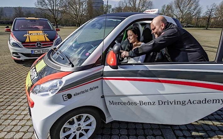 Daimler Wants to Introduce Electric Vehicles in Driving Schools’ Curriculum 