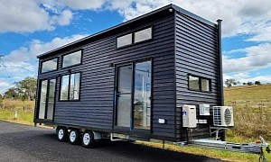 Dakota Is Probably the Brightest and Most Comfortable Six-Person Tiny Home
