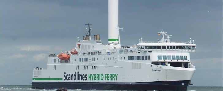 Scandlines fitted two of its hybrid ferries with the modern Rotor Sail