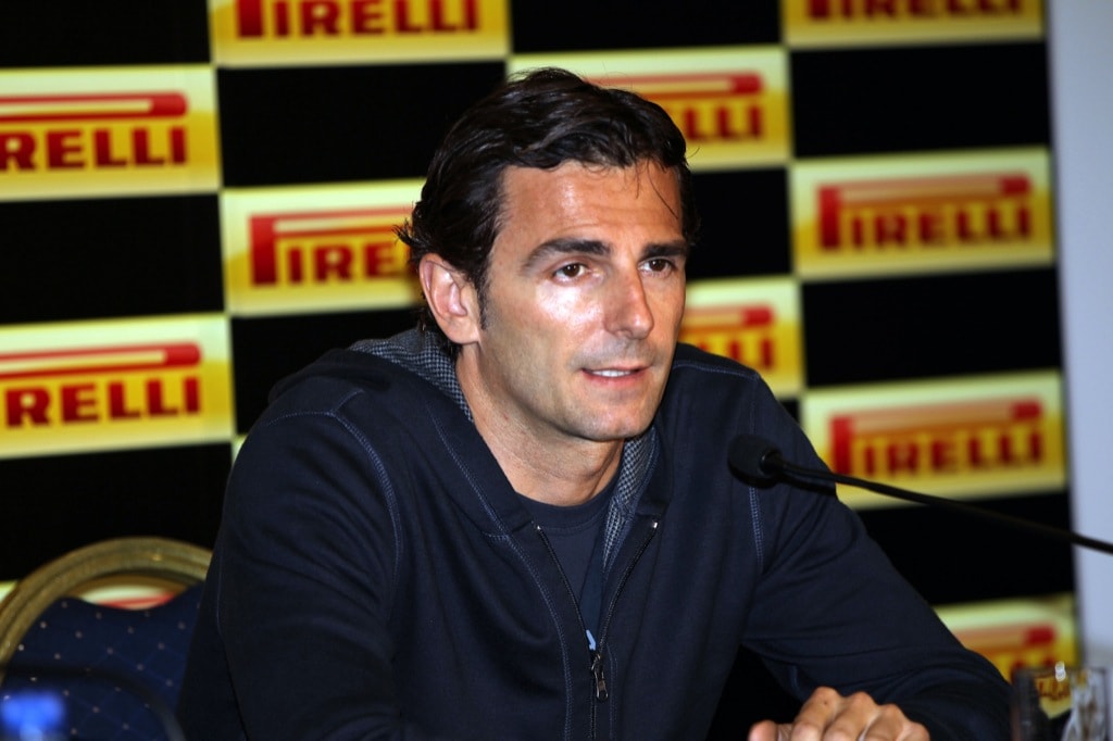 Pedro de la Rosa in Abu Dhabi, during the Pirelli test