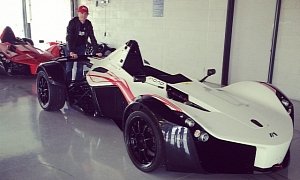 Deadmau5 Takes a Look at a Mono Car: Bored of The McLaren?