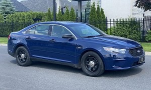 Decommissioned Ford Police Interceptor Sedan Up for Grabs: Pull Over and Check It Out