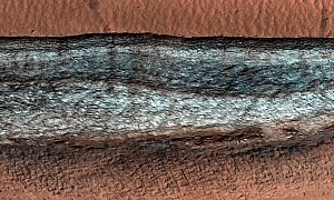 Deep Scar on Mars’ Face Shows Ice Buried Beneath the Surface, Could Be Very, Very Old