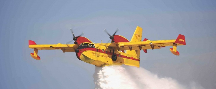 DeHavilland Canada DHC firefighting aircraft