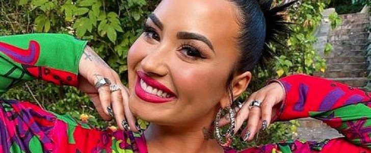Demi Lovato says she's been communicating with aliens, confirms UFO sightings
