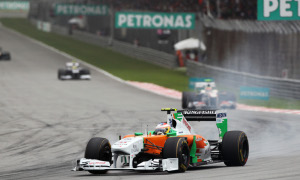 Di Resta Hit By Chunks of Pirelli Tires in Malaysia Race