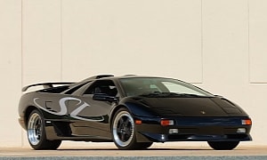 Diablo SV: A Look Back at the Last and Arguably Greatest RWD, Analog Lamborghini