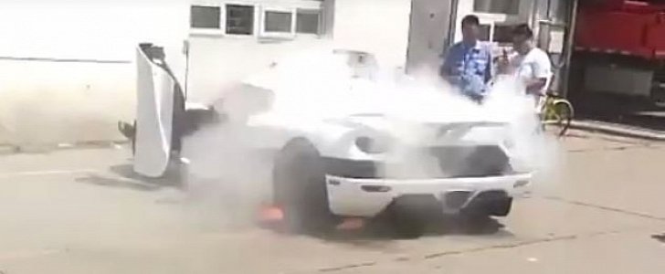 Koenigsegg Agera R explosion in China