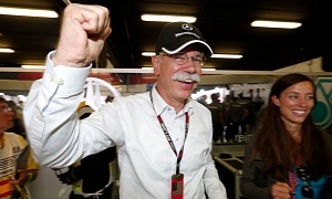 Dieter Zetsche is Giggling over Global Mercedes Sales