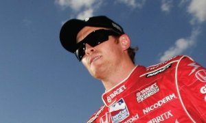 Dixon Hopes Momentum Help Him Defend IndyCar Title in 2009