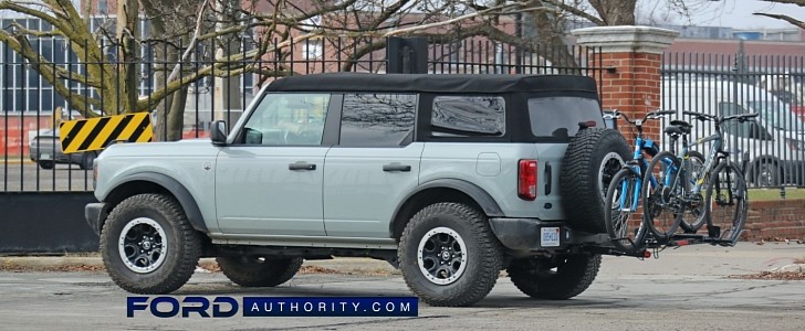 4-Door 2021 Ford Bronco prototype spotted with Yakima accessory