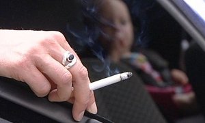 Doctors Call for Smoking Ban in Cars with Children