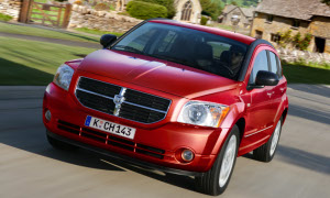 Dodge Caliber Production Needs More Hands