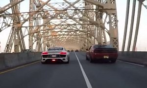 Dodge Challenger Hellcat Drag Races Audi R8 in New York Traffic, Winner is Clear