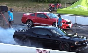 Dodge Challenger Hellcat Drag Races Modded Mustang Shelby GT500, Gets Bamboozled
