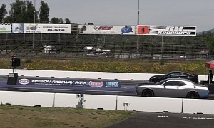 Dodge Challenger Hellcat Drag Races Nissan GT-R Nismo, Trampling Occurs