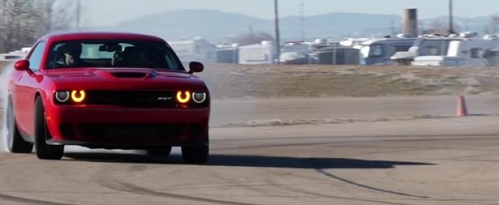 Dodge Challenger Hellcat Drifting Lessons