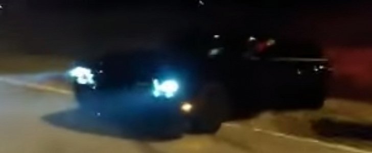Challenger Hellcat Loses Control while Street Racing Corvette