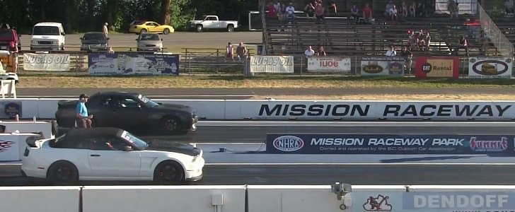 Dodge Challenger Hellcat vs Boosted Ford Mustang GT Drag Race