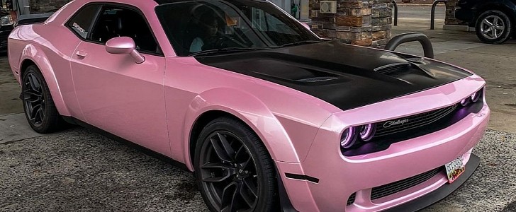 Dodge Challenger Pretty Pink Is Lady-Owned Muscle - autoevolution
