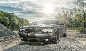 Dodge Challenger SRT8 Supercharged by O.CT Tuning to 556 HP