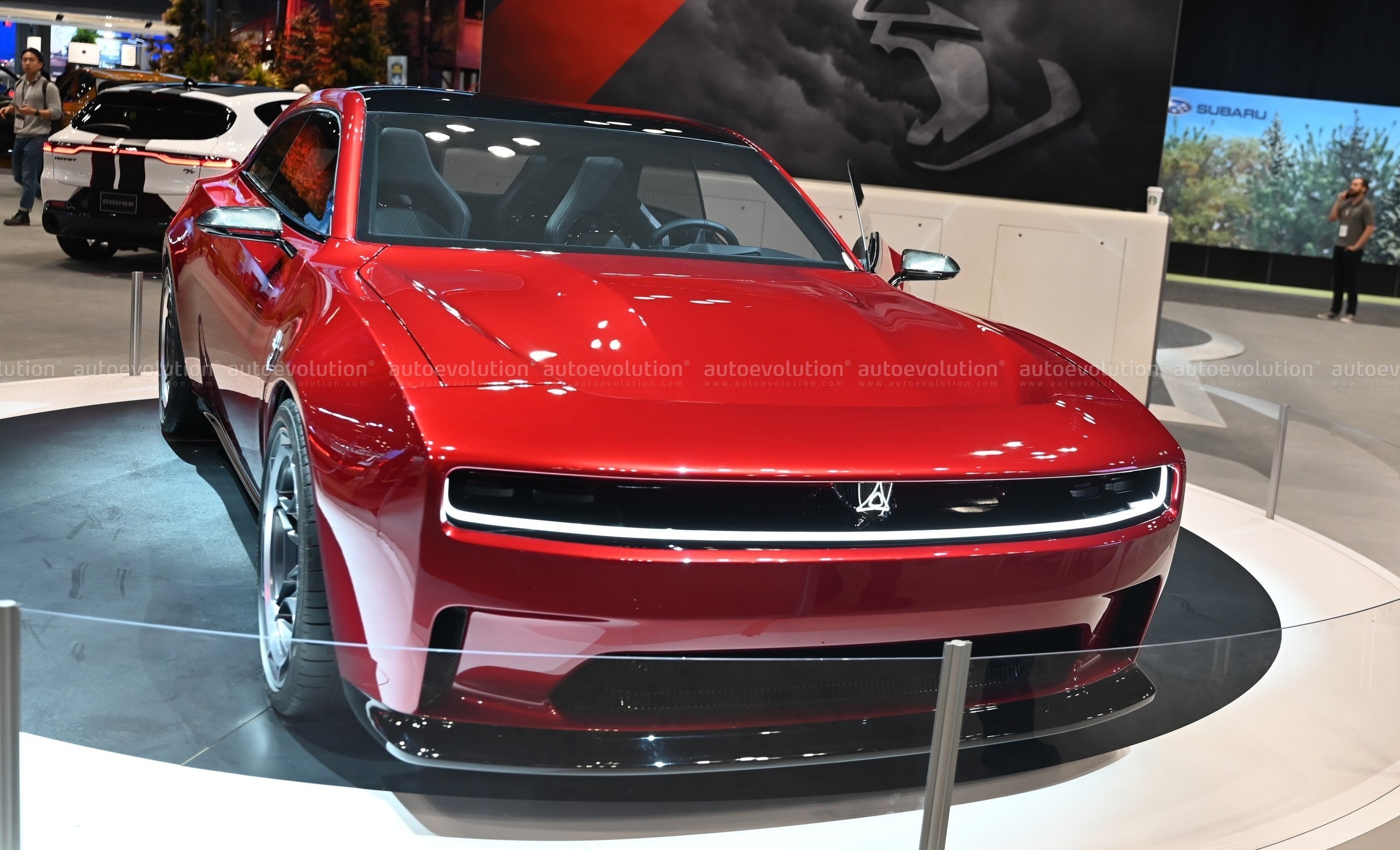 Transformator Overweldigen Kabelbaan Dodge Charger Daytona EV: The Most Important Muscle Car in 50 Years Shines  in New York - autoevolution