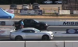 Dodge Charger Hellcat Drag Races Chevrolet Camaro ZL1, America Wins