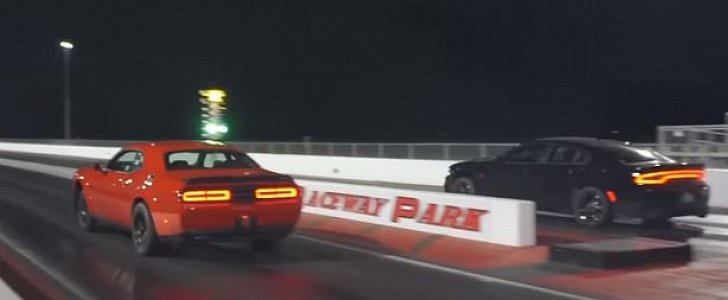 Dodge Charger Hellcat Drag Races Demon