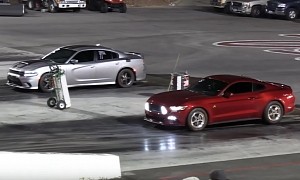 Dodge Charger Hellcat Drag Races Ford Mustang EcoBoost, Doesn't Go Well for the Underdog