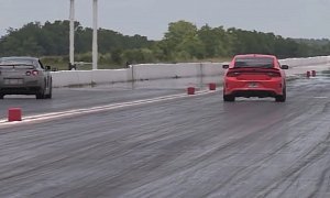 Dodge Charger Hellcat Drag Races Nissan GT-R with Extremely Close Result
