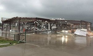 Dodge Dealership In Texas Gets Wiped Out by Tornado, Nobody Was Hurt