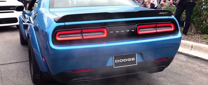 Dodge Demon Starts Up On the Street