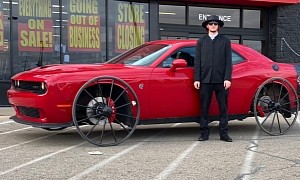 Dodge Hellcat on Horse & Buggy Wheels Is an Amish Muscle Car, Does Burnouts