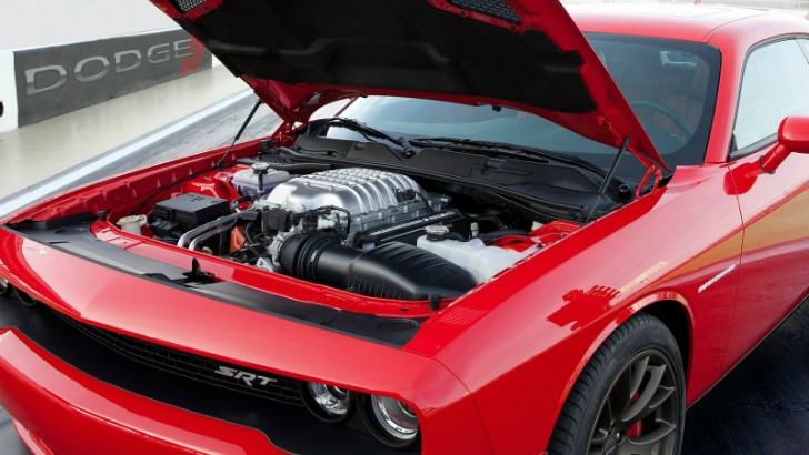 2015 Dodge Challenger SRT Hellcat engine