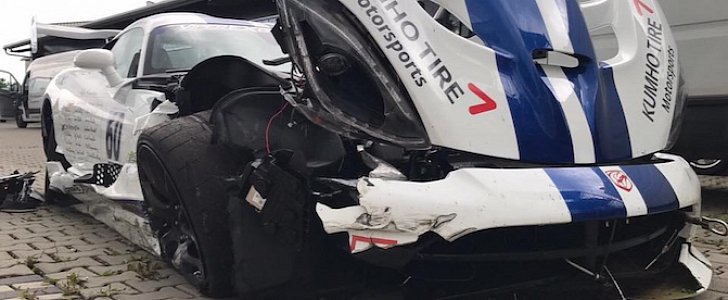 Dodge Viper ACR crashed on the 'Ring