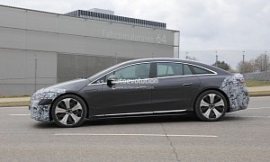 Does the 2022 Mercedes-Benz EQS Need a Front Trunk?